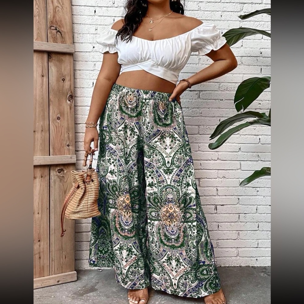 Plus size boho paisley print wide leg pants - Picture 4 of 8